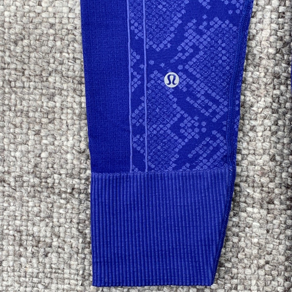 Lululemon Capri Leggings Womens 4 Blue Snake Print Seamless Cropped High Rise